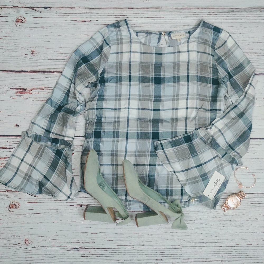 NWT Striped Bell Sleeve Blouse